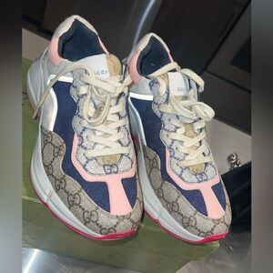 Women’s Gucci sneakers , made in Italy size 37+